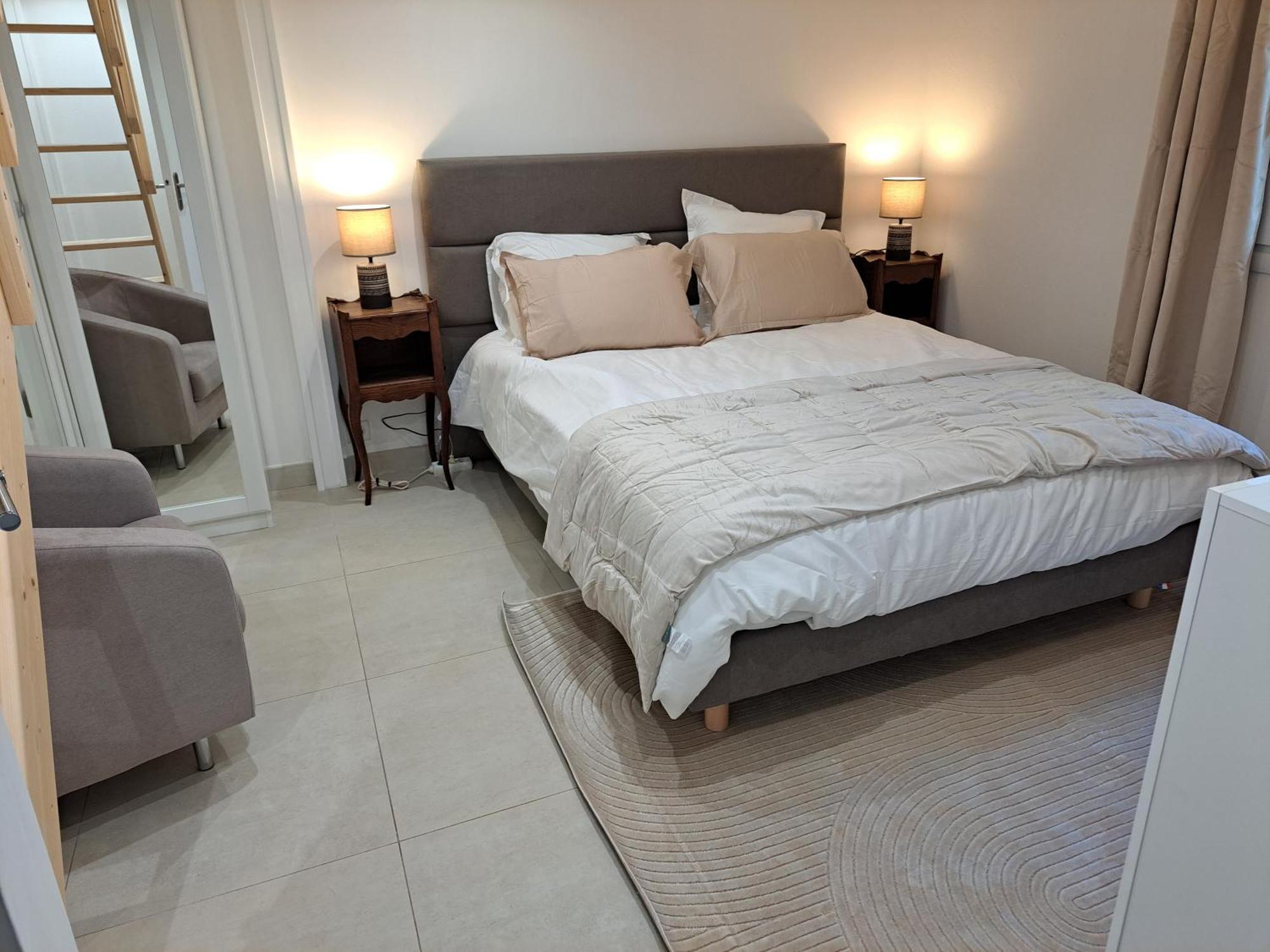 Maisonnette Au Milieu Des Pins Mougins Extérieur photo